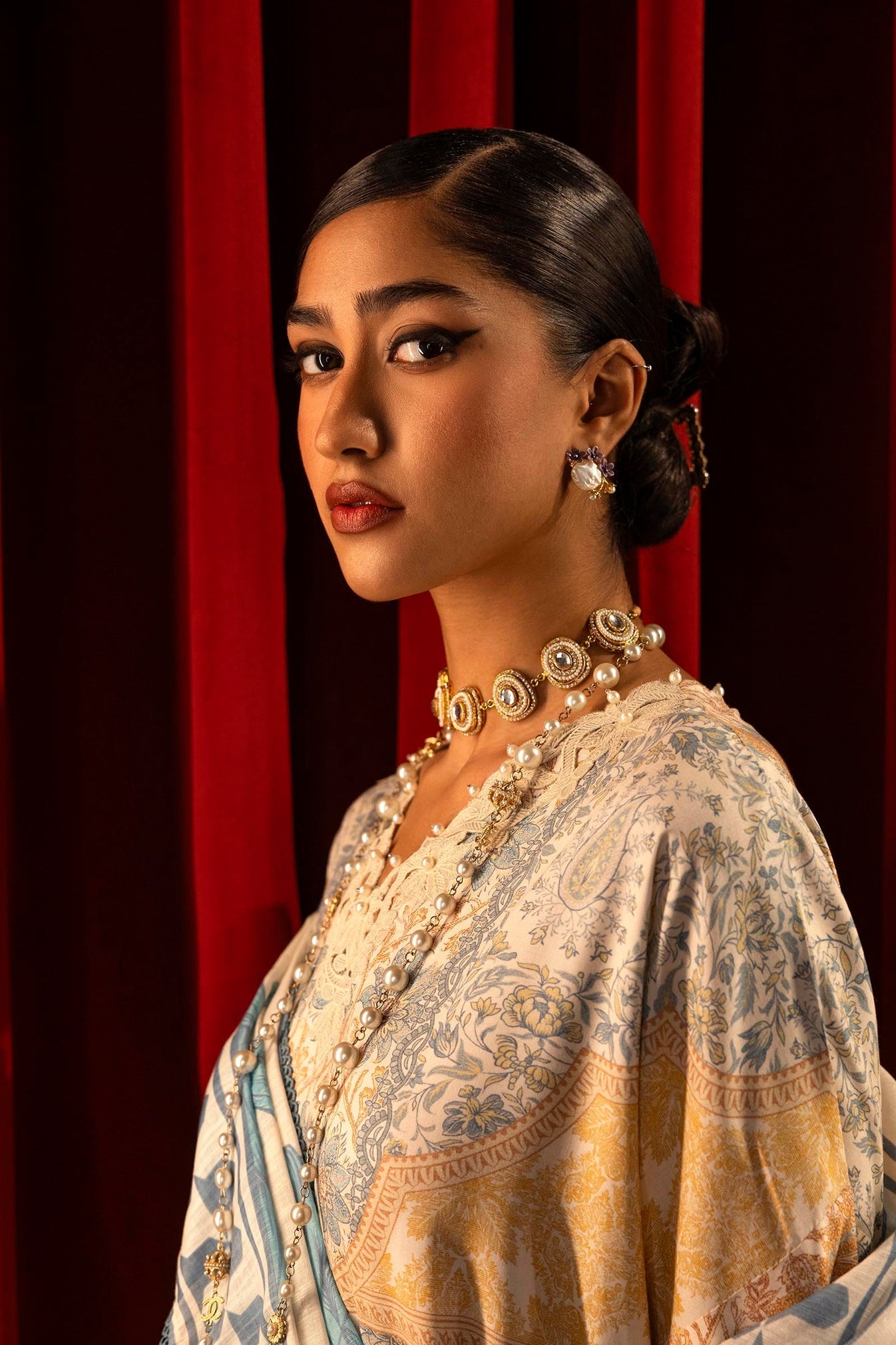 M247 - Sana Safinaz Linen Embroidered 3P