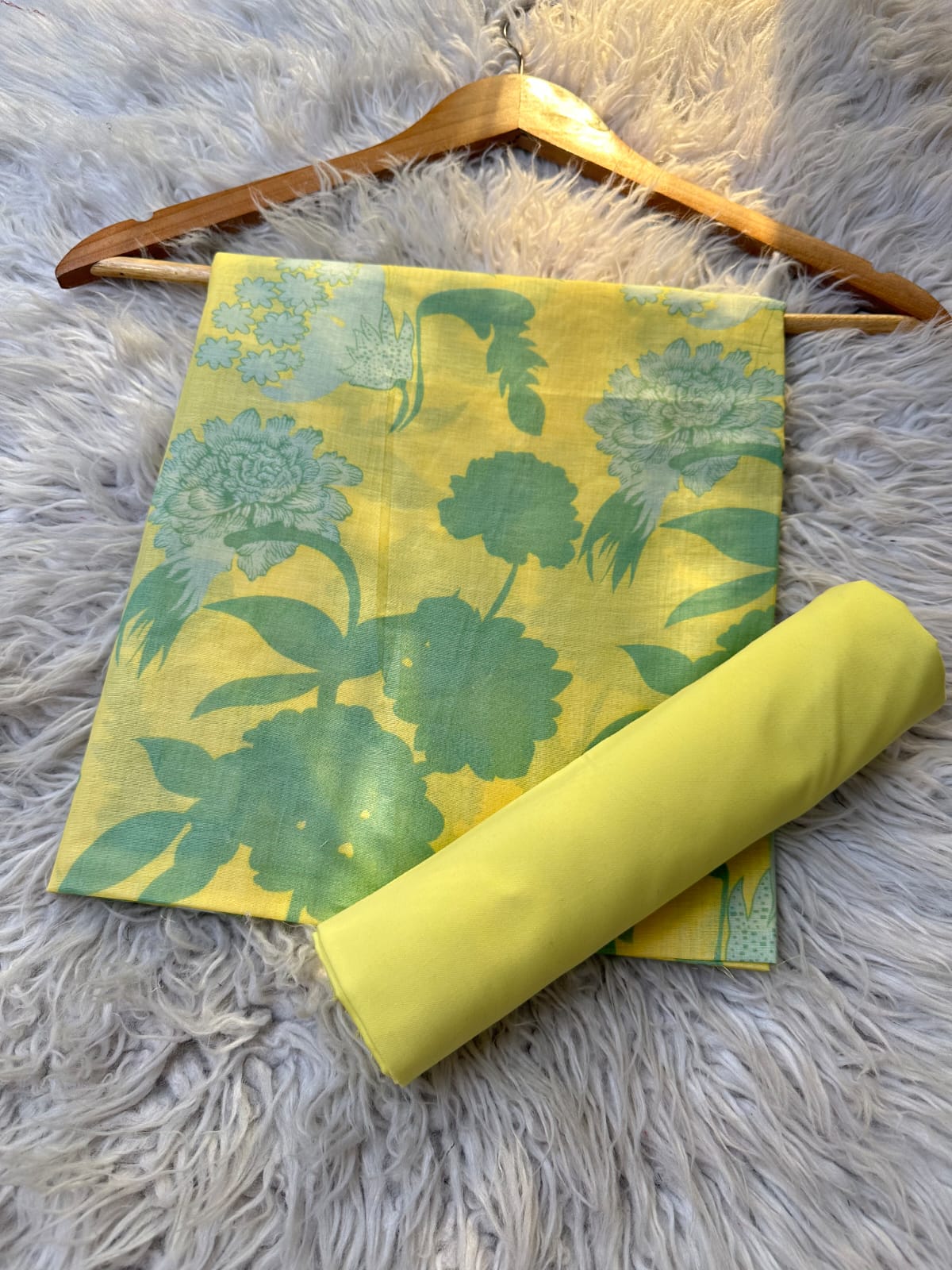 BYT22 - Beechtree Unstitched Lawn 2 Piece