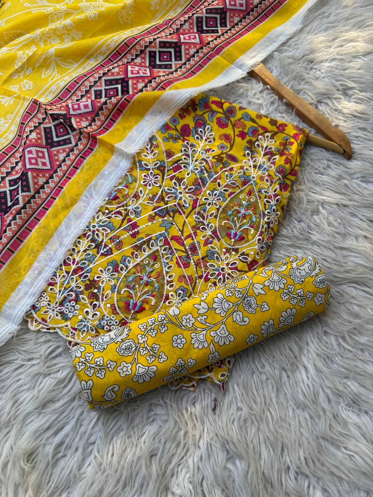 MC9 - Mico Embroidered Lawn 3P