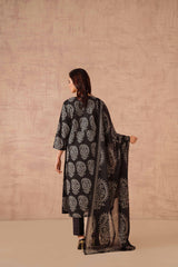 42301 - Nishat Printed Lawn 3P