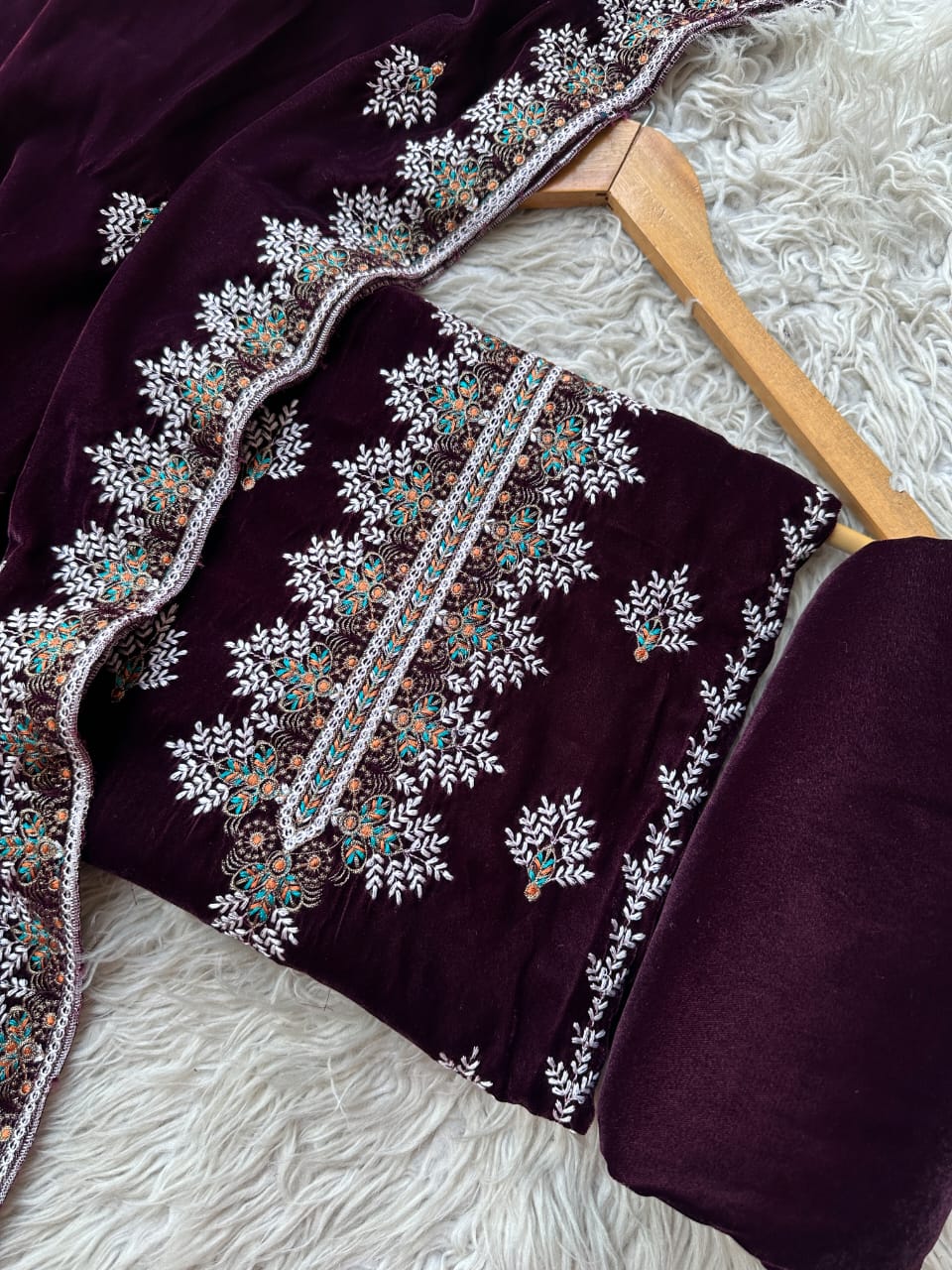 CV18 - Charizma Velvet Embroidered 3P