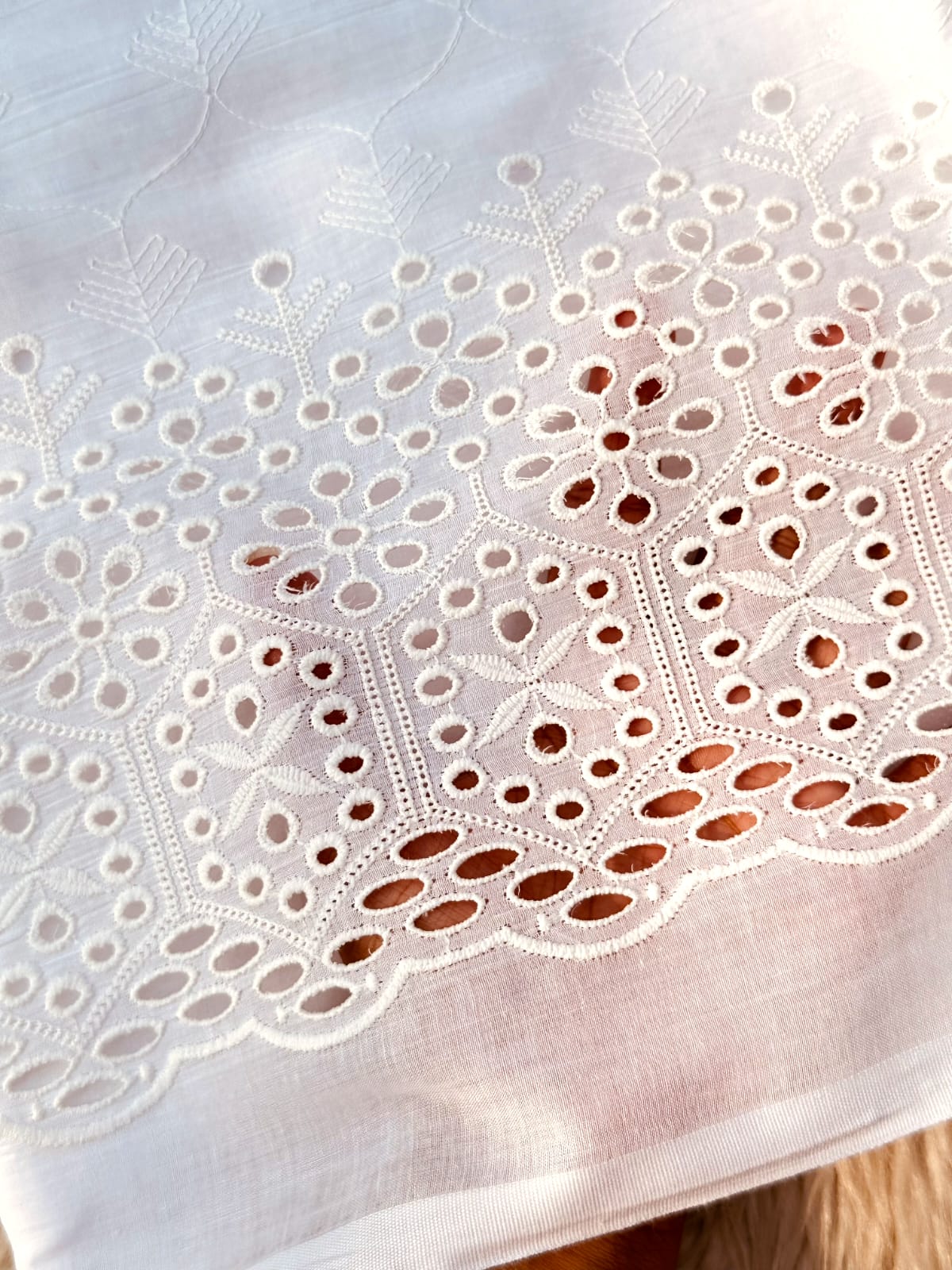 MD6 - Cotton Embroidered ChikanKari Trouser