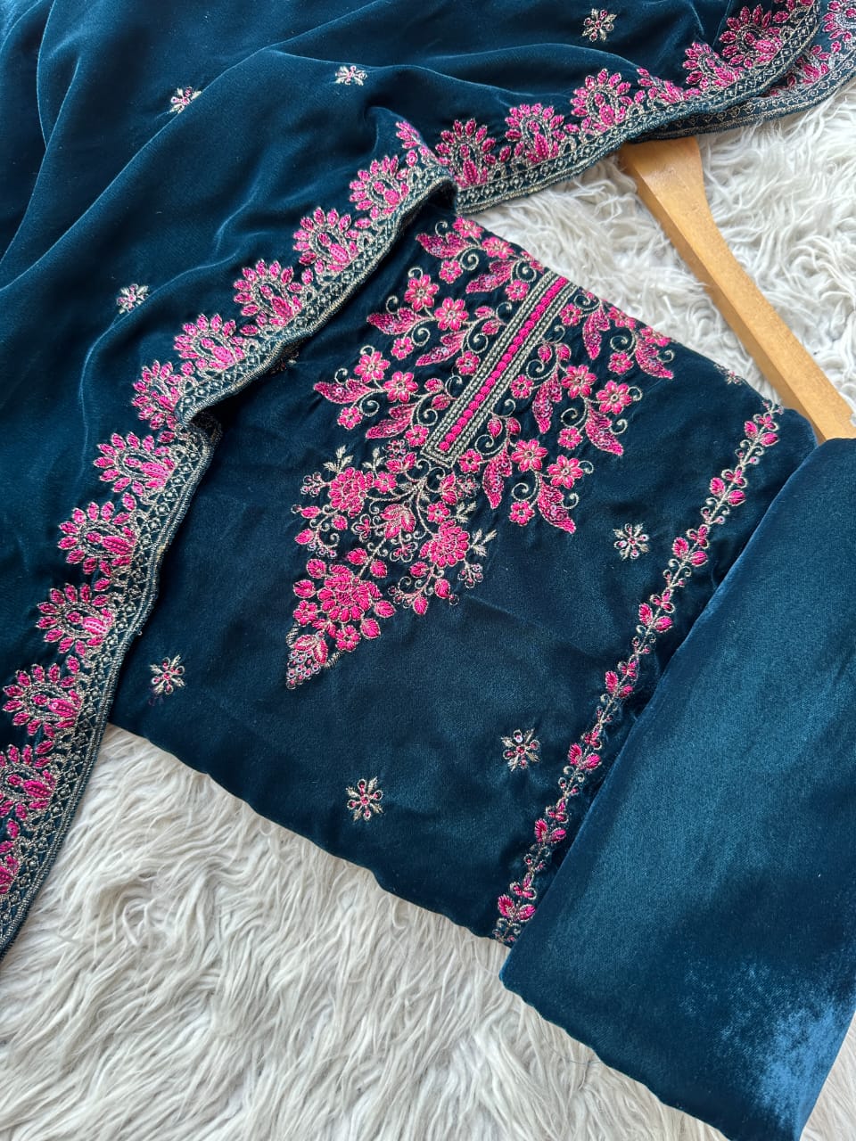 CV16 - Charizma Velvet Embroidered 3P