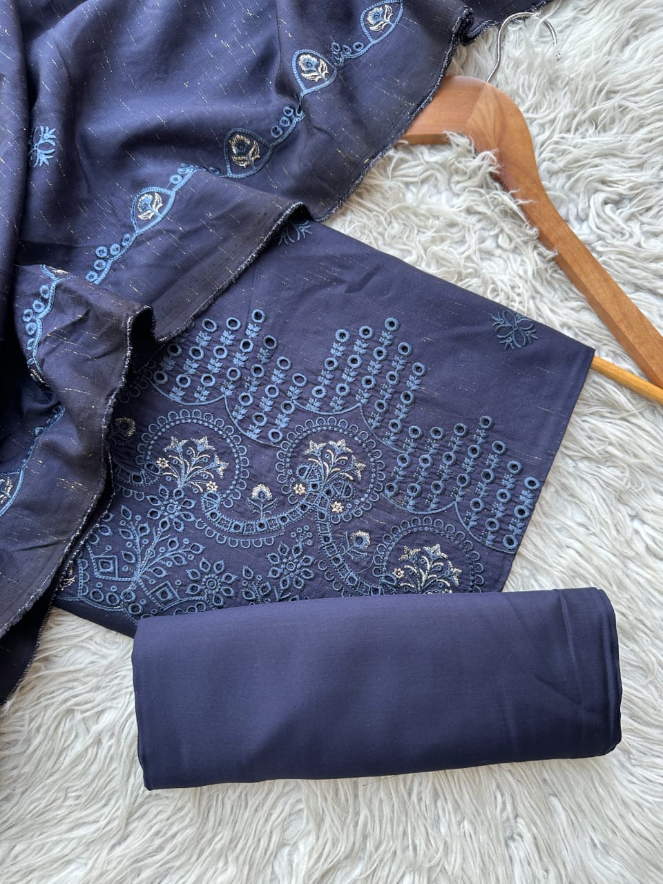 CH40 - Charizma Unstitched Embroidered Winter 3P