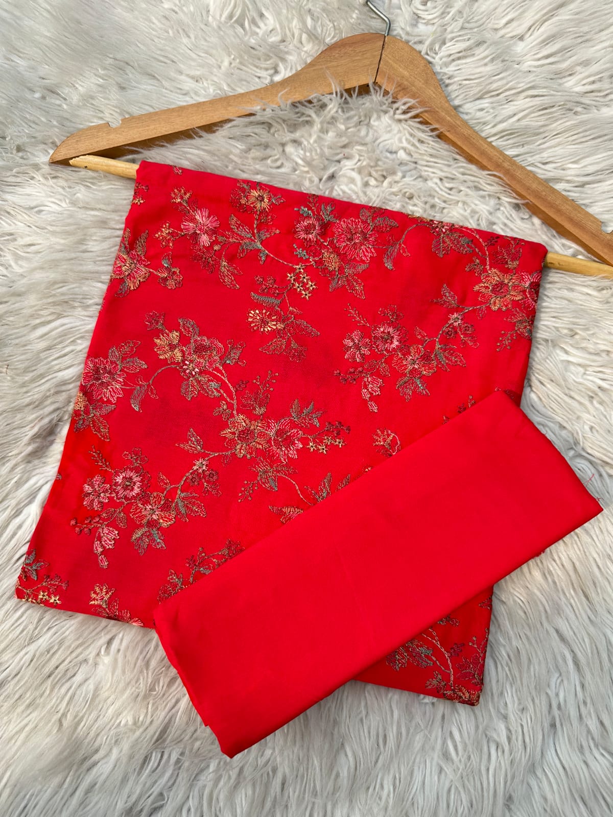 BZ36 - Bareeze Embroidered Lawn 2P