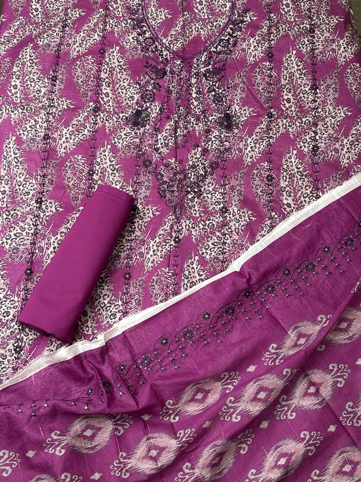 CH75 - Charizma Unstitched Embroidered Lawn 3P