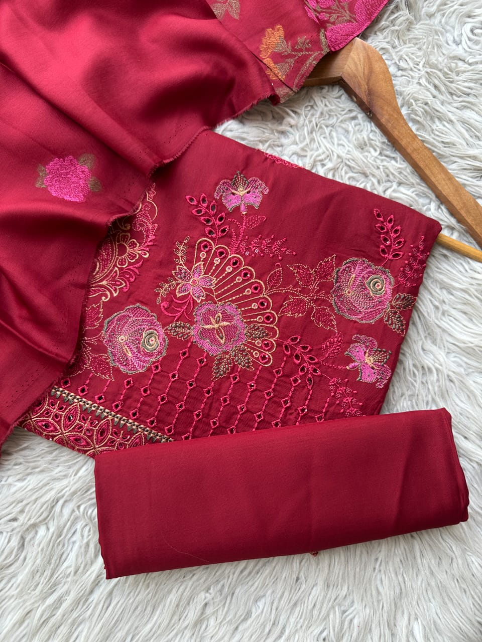 NU1 - Nureh Unstitched Embroidered Jacqaurd 3P