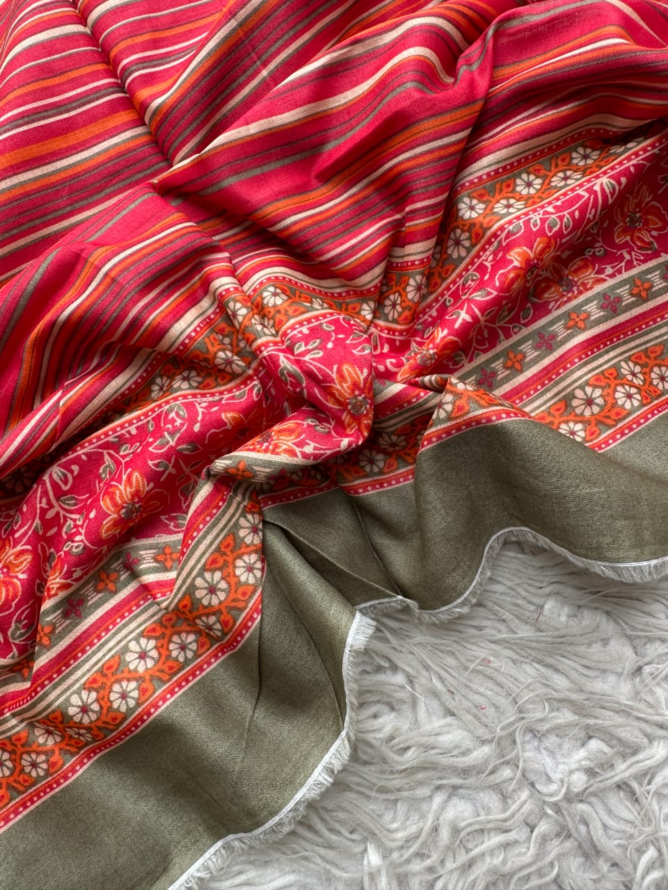 BSN90 - Bin Saeed Unstitched 3 Piece Lawn