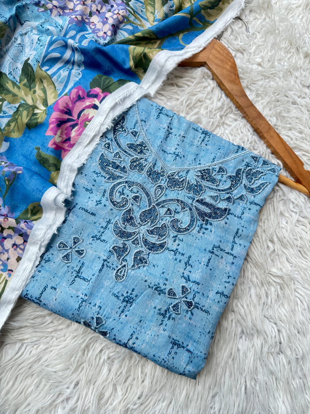 NR8 - Nureh Lawn Embroidered 2P