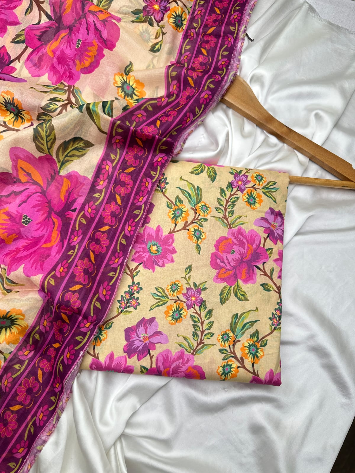 NL78 - Nishat Printed Lawn 2P