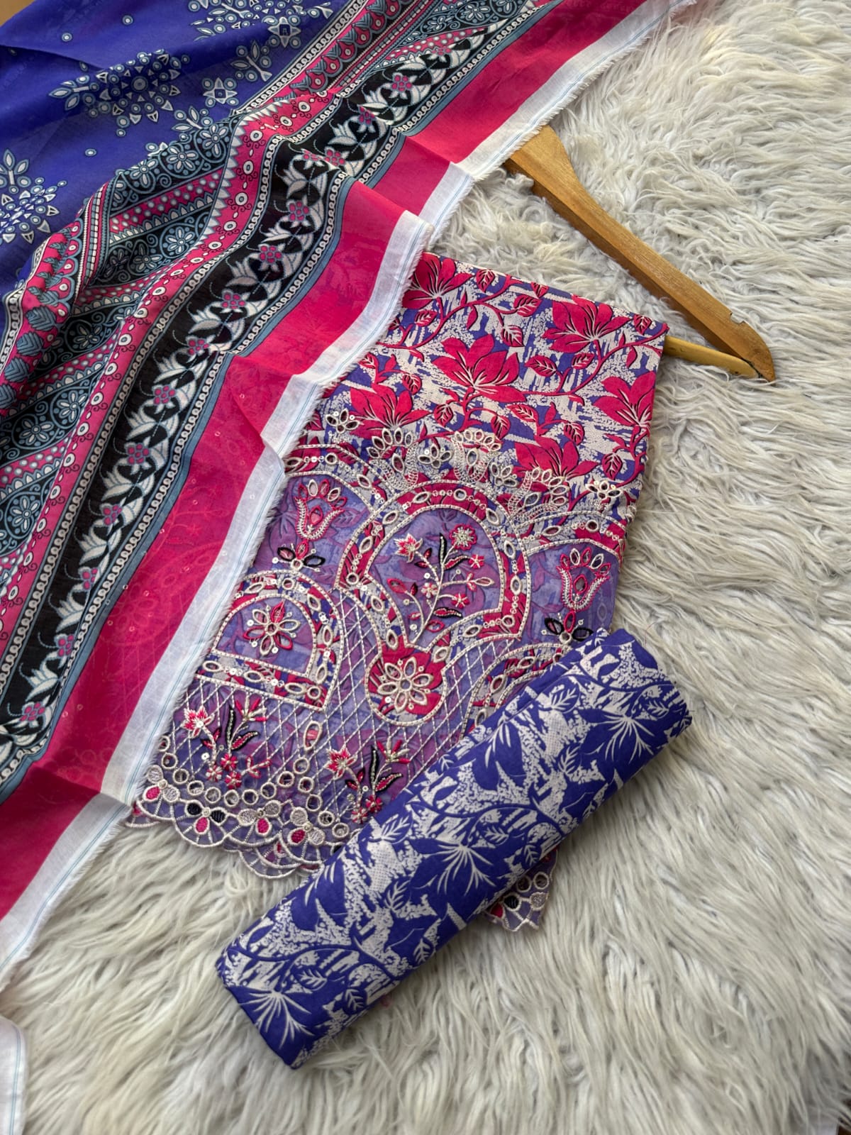 MC14 - Mico Embroidered Lawn 3P