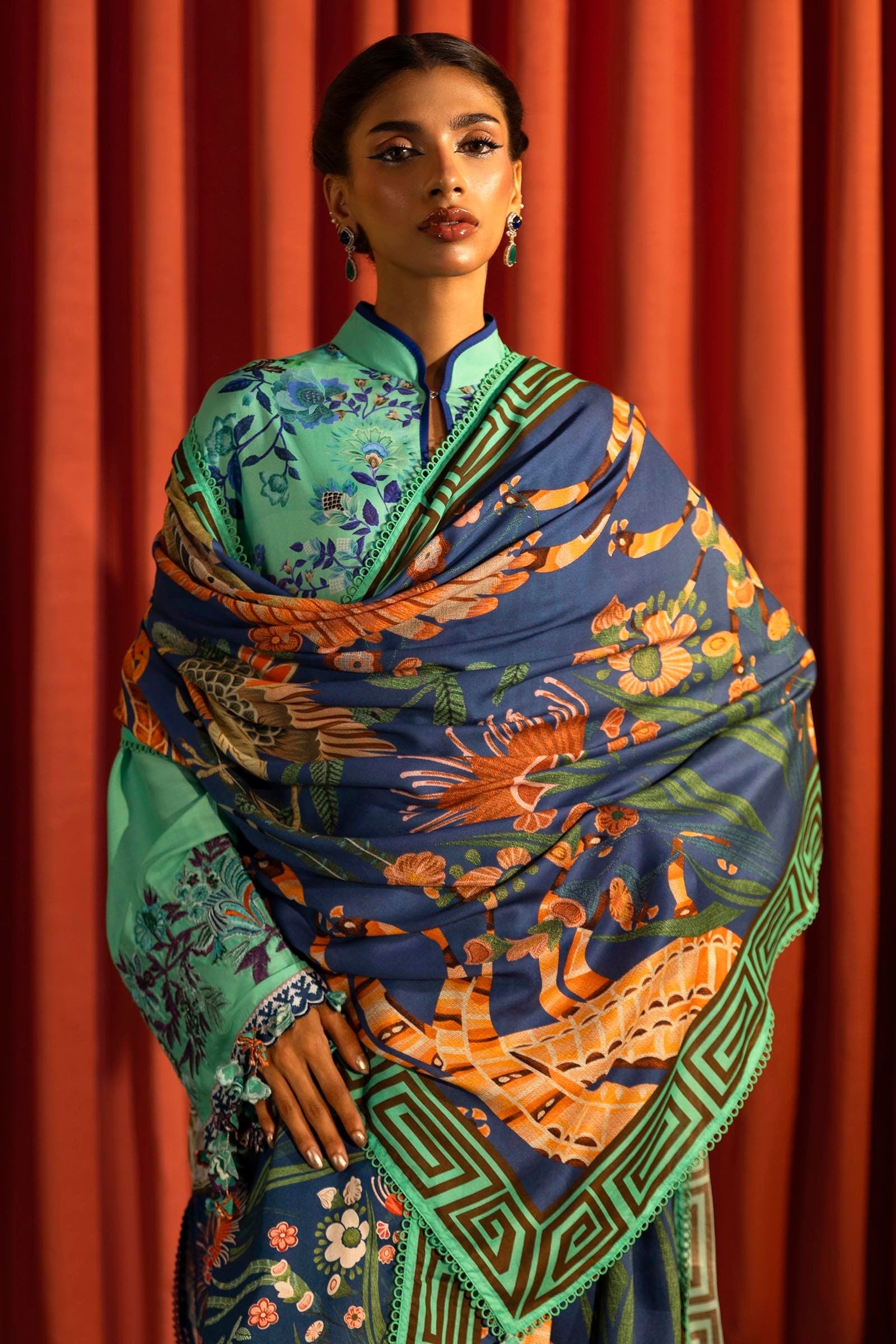 M251 - Sana Safinaz Linen Embroidered 3P