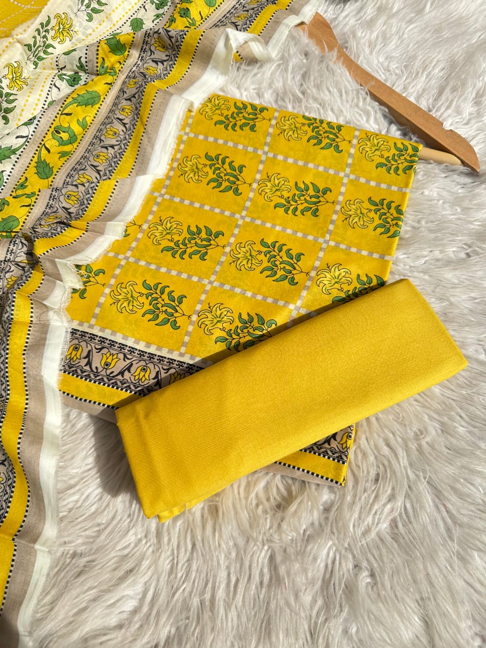 MD10 - Premium Lawn Printed 3P