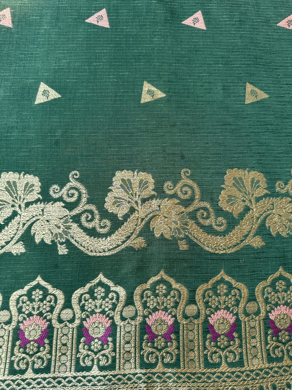 RM32 - Gul Ahmed Unstitched Doriya Jacquard 3P