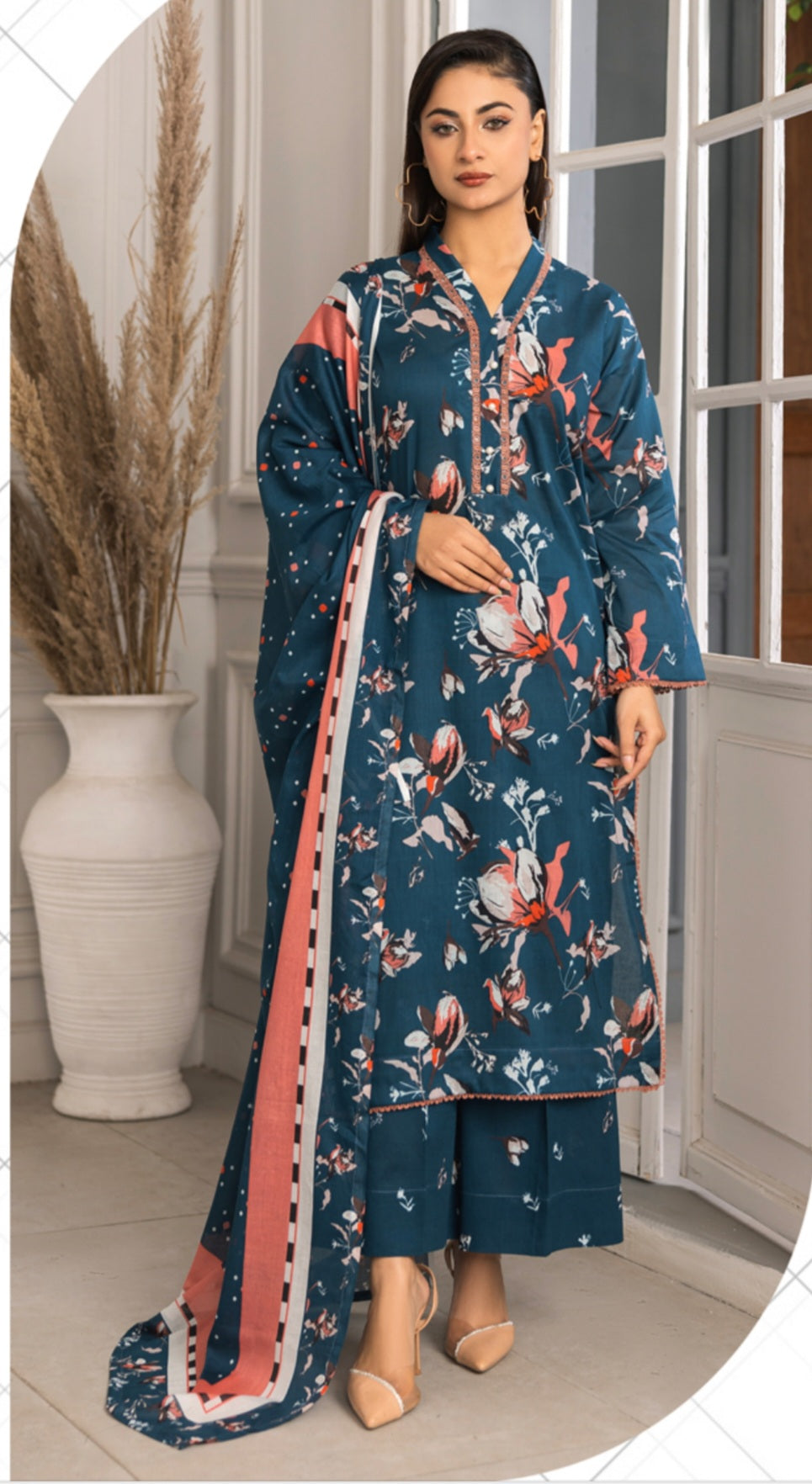 Z19 - Zohra Printed Lawn 3P