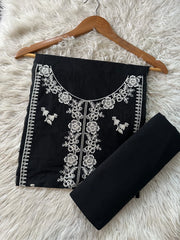 ET5 - Ethnic Embroidered Lawn 2P