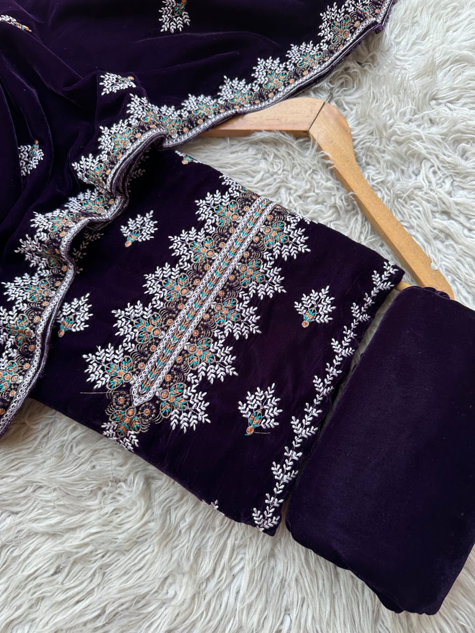 CV19 - Charizma Velvet Embroidered 3P