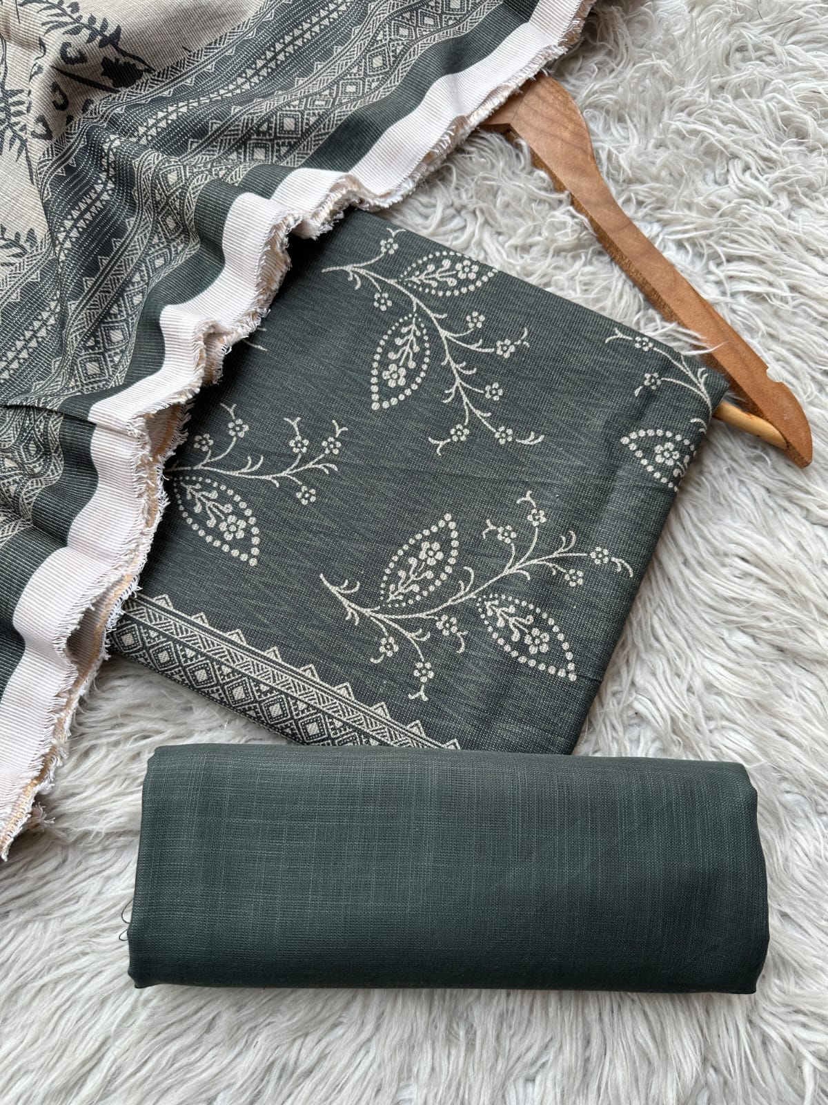 SA80 - Safina Printed Khaddar Jacquard 3P