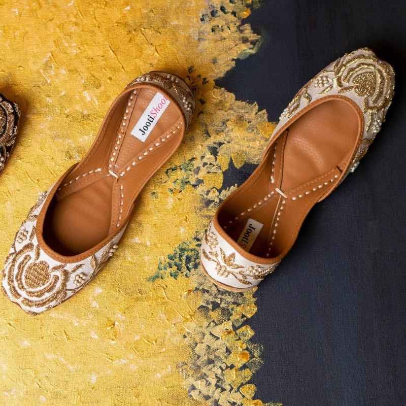 Shahtaj White - Jooti Shooti