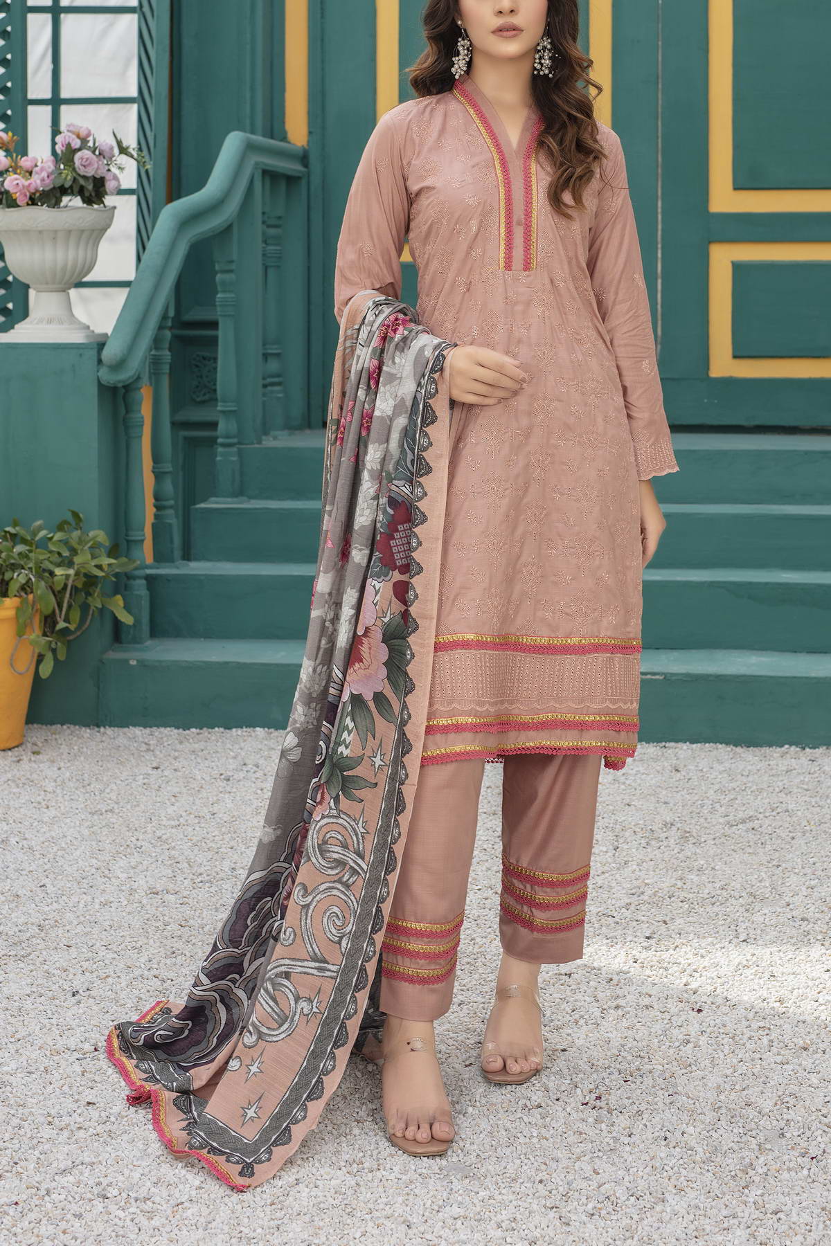 Muntaha Bareeze Linen D-19