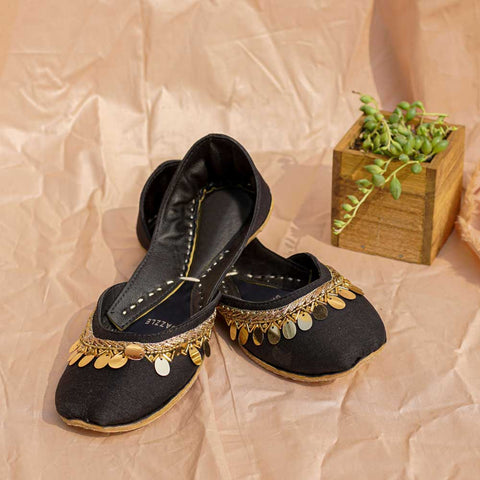 Black shoes for women | ladies shoes in black
